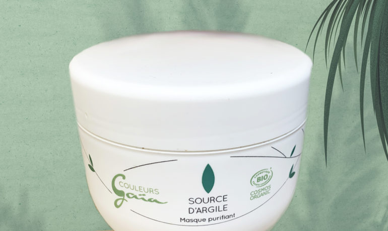 purifie et apaise les cuirs chevelus sensibles, régule la production de sébum et renforce la vitalité du cheveu